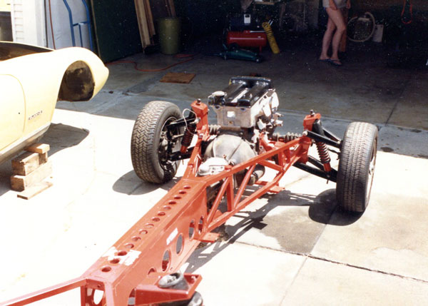 GOLDEN GATE LOTUS CLUB - Manufacturing an Elan Body