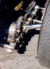 Leaf spring with friction damper