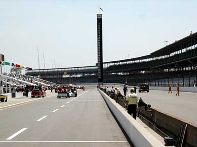 Turn 4 and the scoring pylon